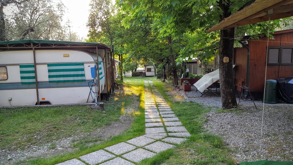 Camping Pilzone 伊塞奥 外观 照片